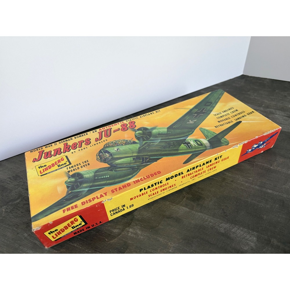 Vintage Lindberg Line Junkers JU-88 German Bomber Plastic Model Airplane Kit
